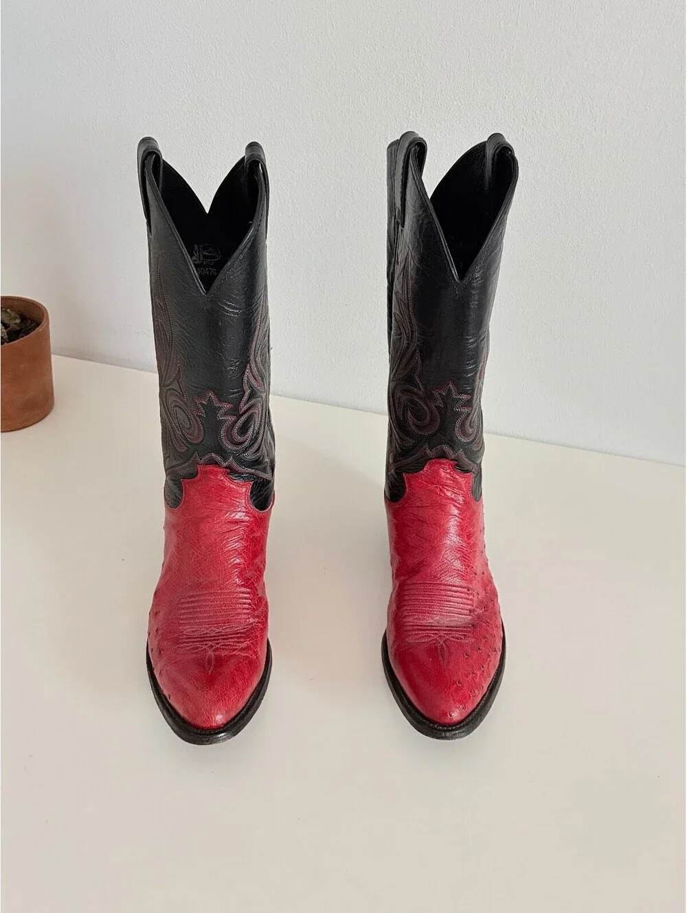 Justin Vintage Cowboy Boots Ostrich Leather Red & Black Style 40476 Size 9.5B
